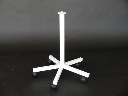 Stojan na lampu (na kolieskach) - 3009